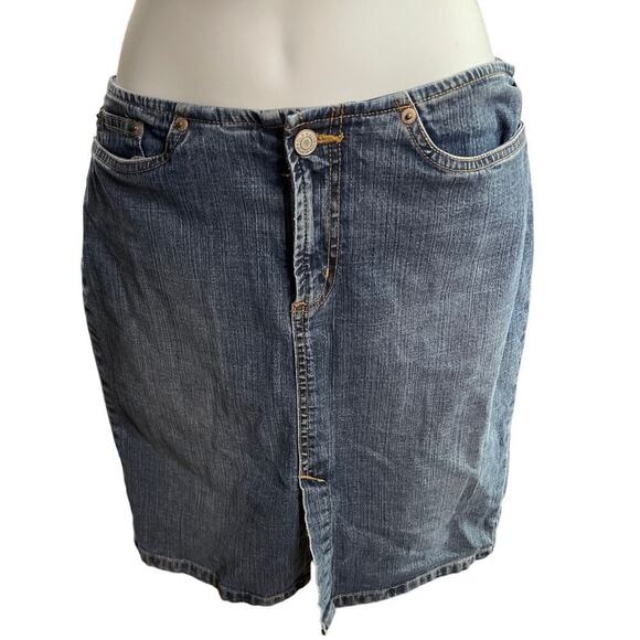 Old Navy Dresses & Skirts - Vintage Y2K Old Navy Stretch Low Waist Blue Jean Denim Skirt Women's Size 4